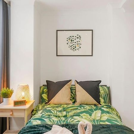 Modern 2 Bedroom Apartment In The Heart Of Лондон Екстер'єр фото