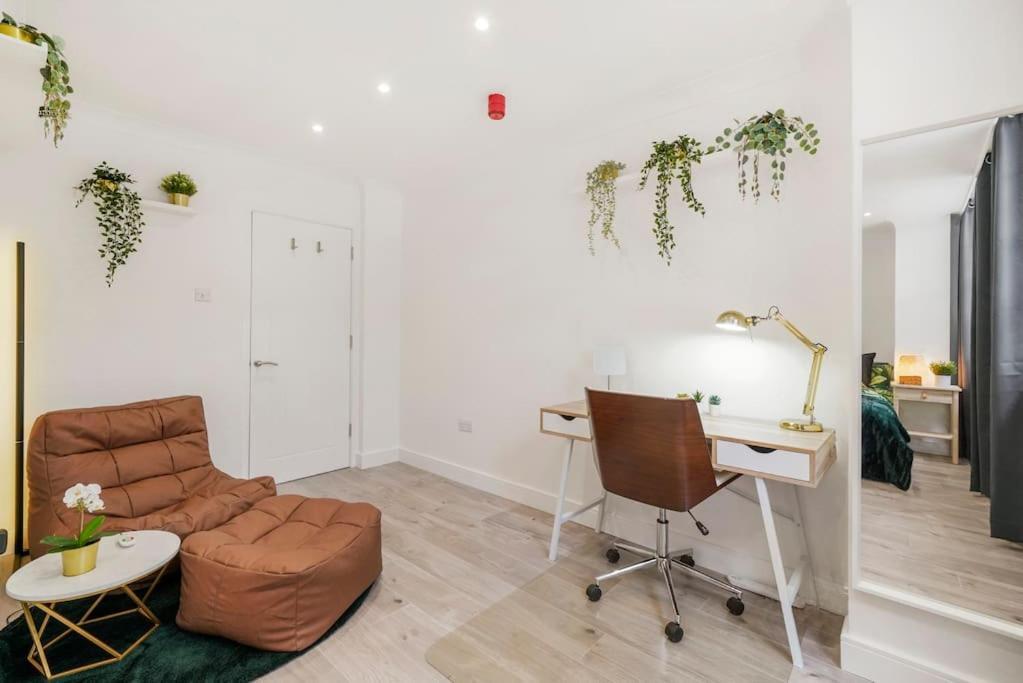 Modern 2 Bedroom Apartment In The Heart Of Лондон Екстер'єр фото