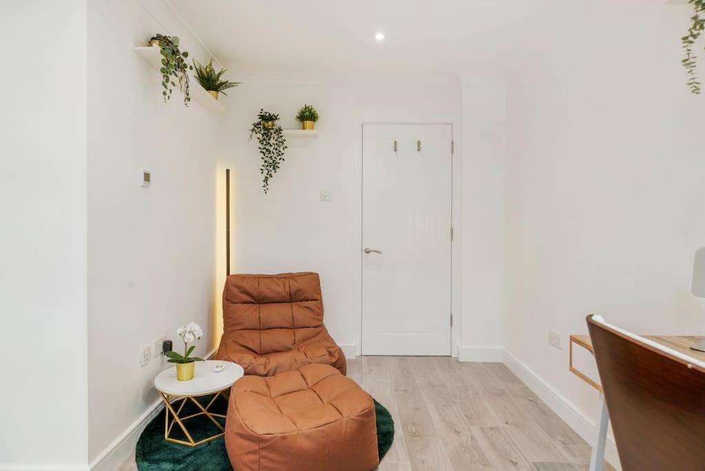 Modern 2 Bedroom Apartment In The Heart Of Лондон Екстер'єр фото