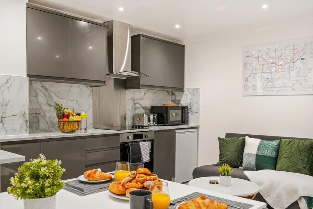 Modern 2 Bedroom Apartment In The Heart Of Лондон Екстер'єр фото